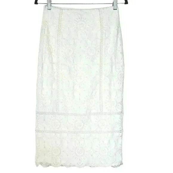 BANANA REPUBLIC LACE MIDI PENCIL SKIRT SIZE 0 - Picture 5 of 9